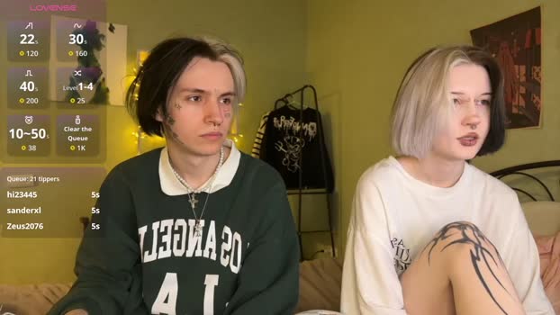 veryraretwins 27-11-2025 hot Couple
