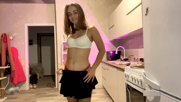 isauratorkelson 30-11-2025 beautiful Female