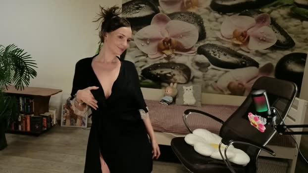 jennycutey 01-12-2025 fuckpussy Female