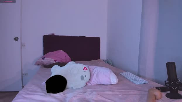 ariana_soft 02-12-2025 toys Couple