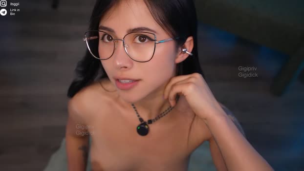 gigi_ulala 03-12-2025 beauty Female