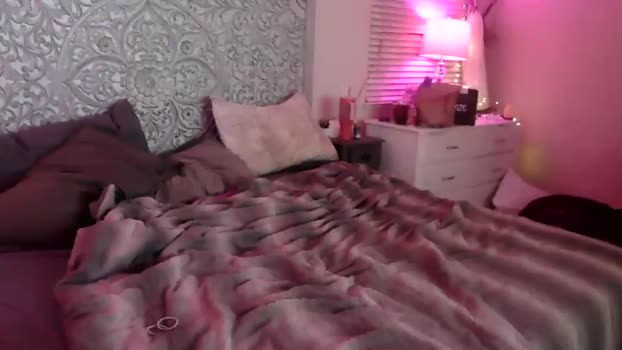 wantmymantofukme 03-12-2025 strip Couple