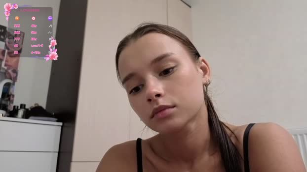 hoaarisa 04-12-2025 wank Female
