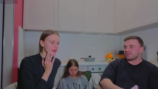 ihavepaws33 05-12-2025 yummy Couple