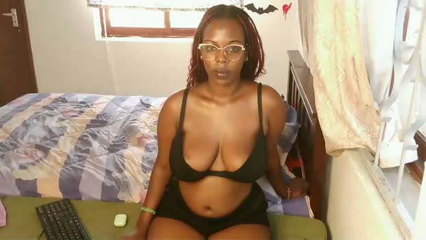 thickiie 06-12-2025 bigtoys Female