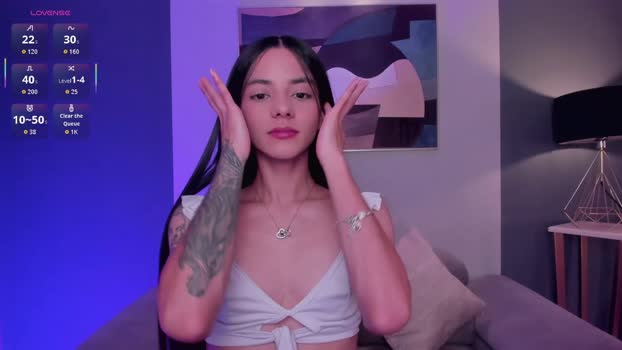hannahjamesx 06-12-2025 boobs Female