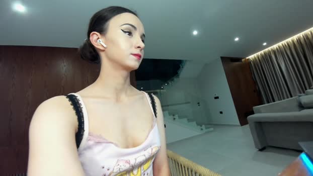 ehotlovea 08-12-2025 fuckme Female