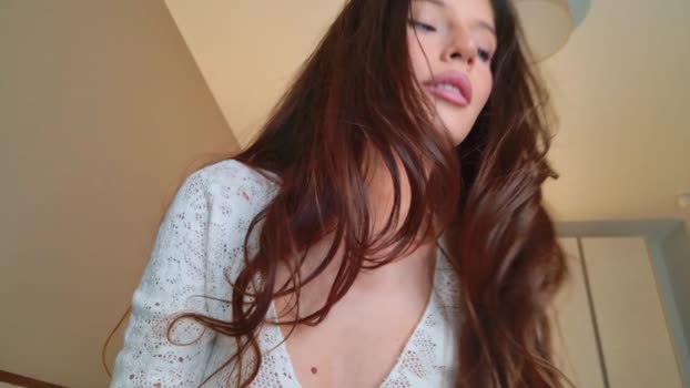 _isiah 10-12-2025 Nude Female