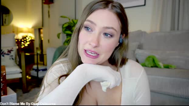 x_lily_x 10-12-2025 deep Female