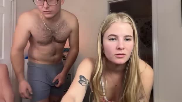 daddy488598 11-12-2025 skinny Couple