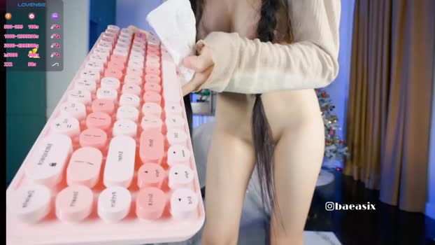 baeasian 13-12-2025 striptease Female