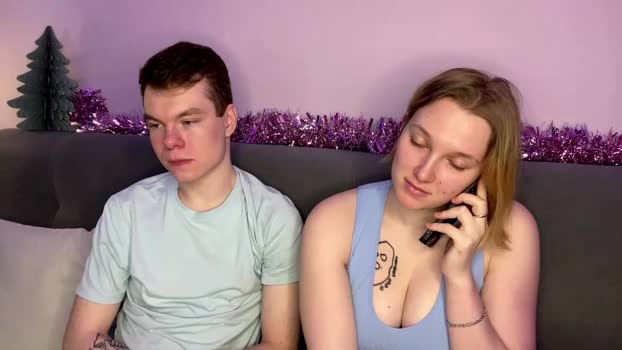 julielourens 14-12-2025 Topless Couple