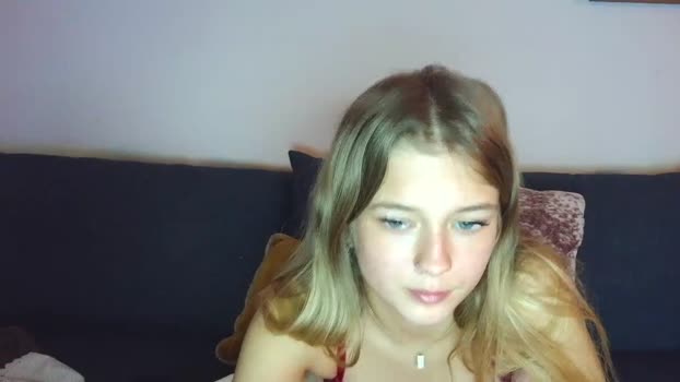 angelblisss 15-12-2025 natural Female