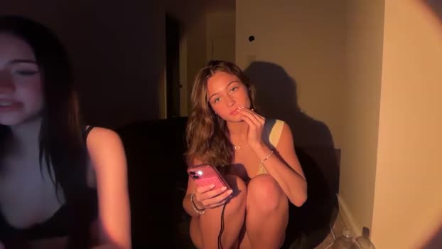 avaowenss 15-12-2025 Video Female