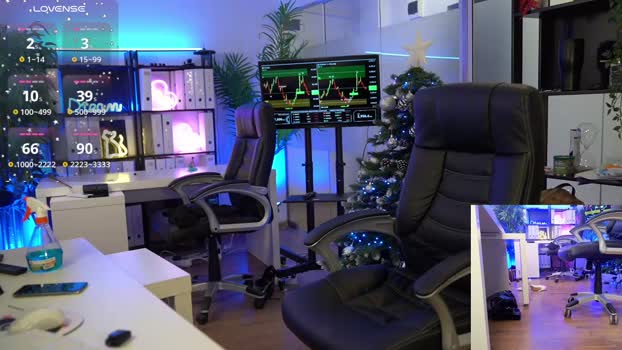 babesgowild 17-12-2025 Show Female