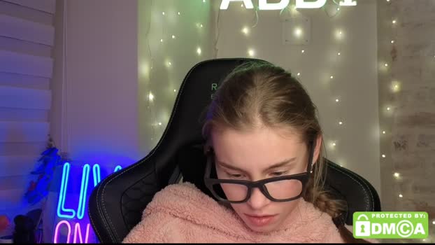roxxxie_reid 17-12-2025 amateur Female