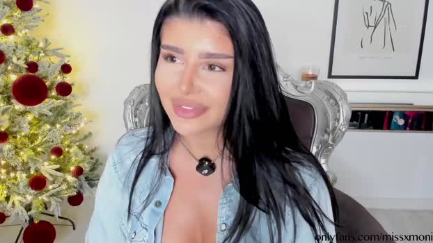 moniqueeass 17-12-2025 Nude Female