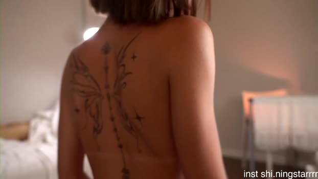 shiningstarrr 17-12-2025 spanking Female