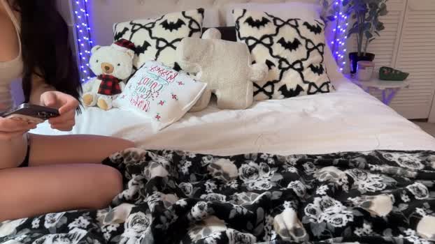 willoww888 17-12-2025 bigtoys Female