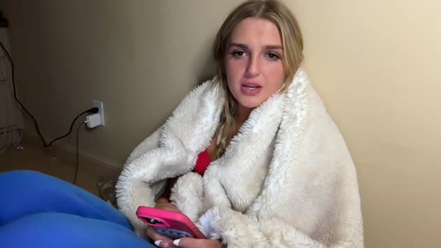 alyssastonee 20-12-2025 spank Female