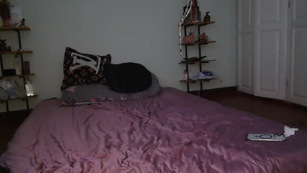 ladysarah101 20-12-2025 sexygirl Couple