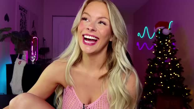 oliviaowens 21-12-2025 Pretty Female