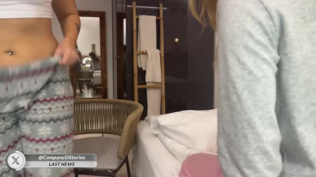 alondra_on_fire 21-12-2025 Ass Female