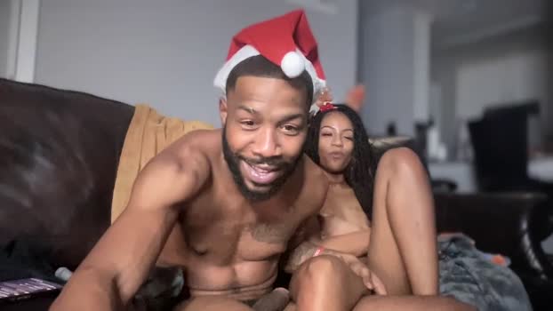 tommydabody 22-12-2025 Ass Couple