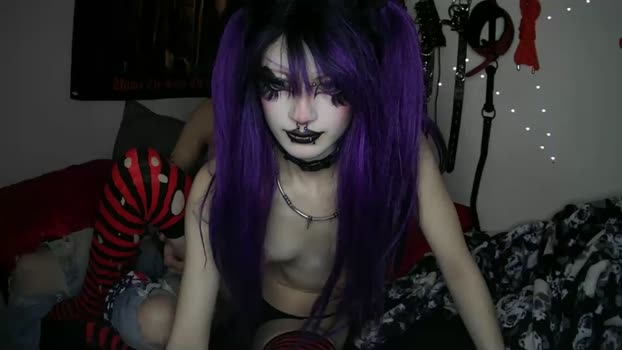 gl00my_gh0ul 23-12-2025 hot Couple