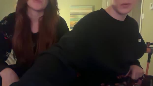 redheadandbigpeenar 22-12-2025 sexy Couple