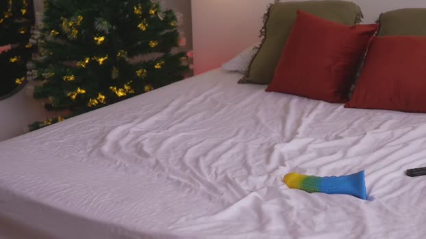 rebeccastonee 24-12-2025 yummy Female