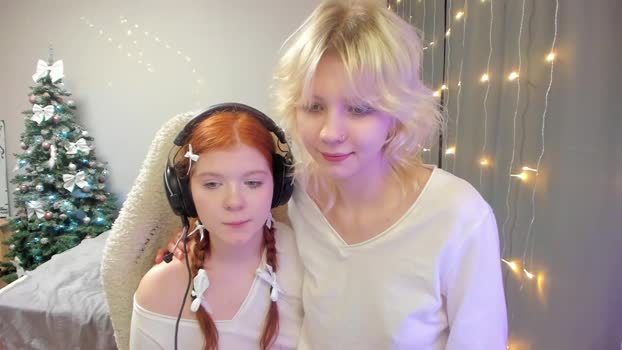 vivy_ 25-12-2025 strip Couple