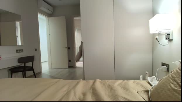 milla_bella 26-12-2025 sucktits Female