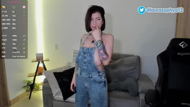 laurasophya 26-12-2025 Show Female