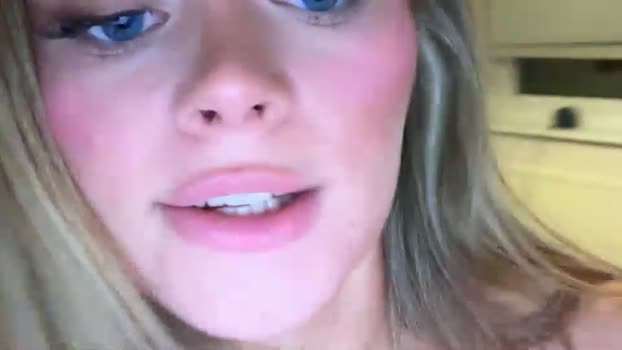 taliavaine 26-12-2025 ass Female