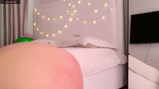 tinyangelxx 27-12-2025 sexygirl Female