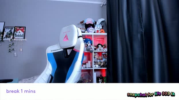 vivian_qwerty 27-12-2025 Naked Female