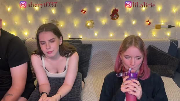 maliinka 27-12-2025 lick Couple