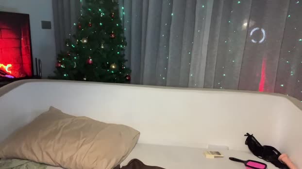 roshelle_xxx 28-12-2025 sexybody Couple
