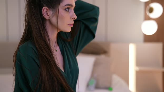 dovia 29-12-2025 analsex Female