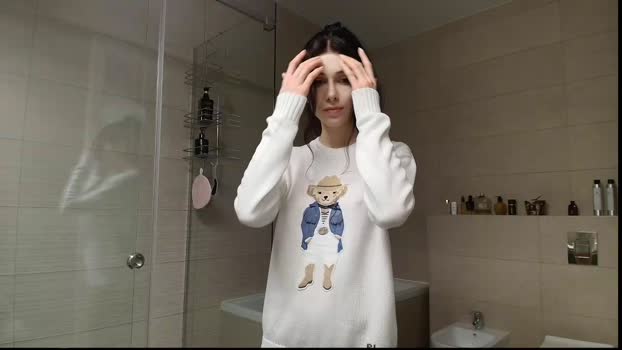 milla_bella 29-12-2025 Porn Female