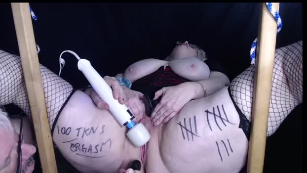 ladymeadowlark 31-12-2025 naughty Couple