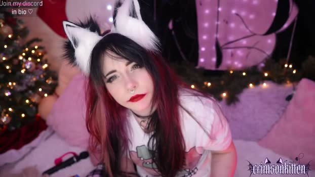 crimsonkitten 01-01-2026 tits Female