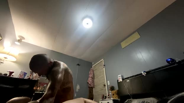 daddy88111 02-01-2026 kiss Couple