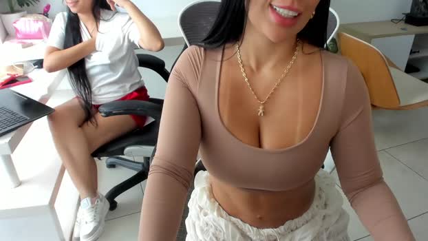 emillybrowm 02-01-2026 fuckhard Couple