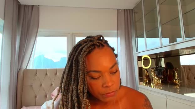 ashley_jonnesty 06-01-2026 beauty Female
