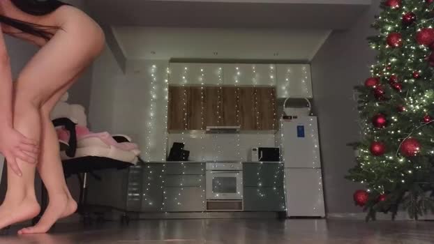 ella_lee15 11-01-2026 Show Female