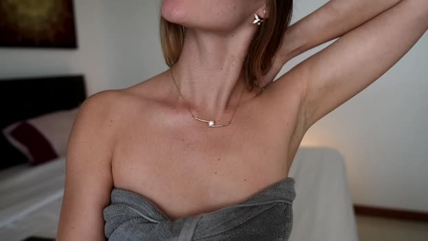 unbelievable__ 14-01-2026 tits Female