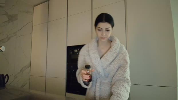 milla_bella 15-01-2026 fuckass Female