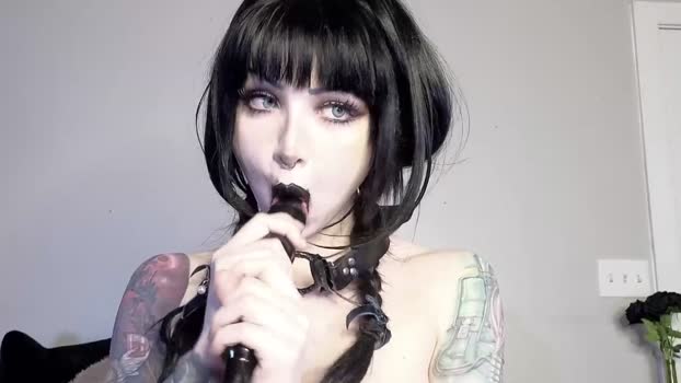 ivey_strigoi 16-01-2026 suck Female